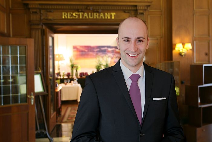 Christian Schäfer - neuer Maitre im Zwei-Sterne-Restaurant Haerlin im Fairmont Hotel Vier Jahreszeiten Hamburg